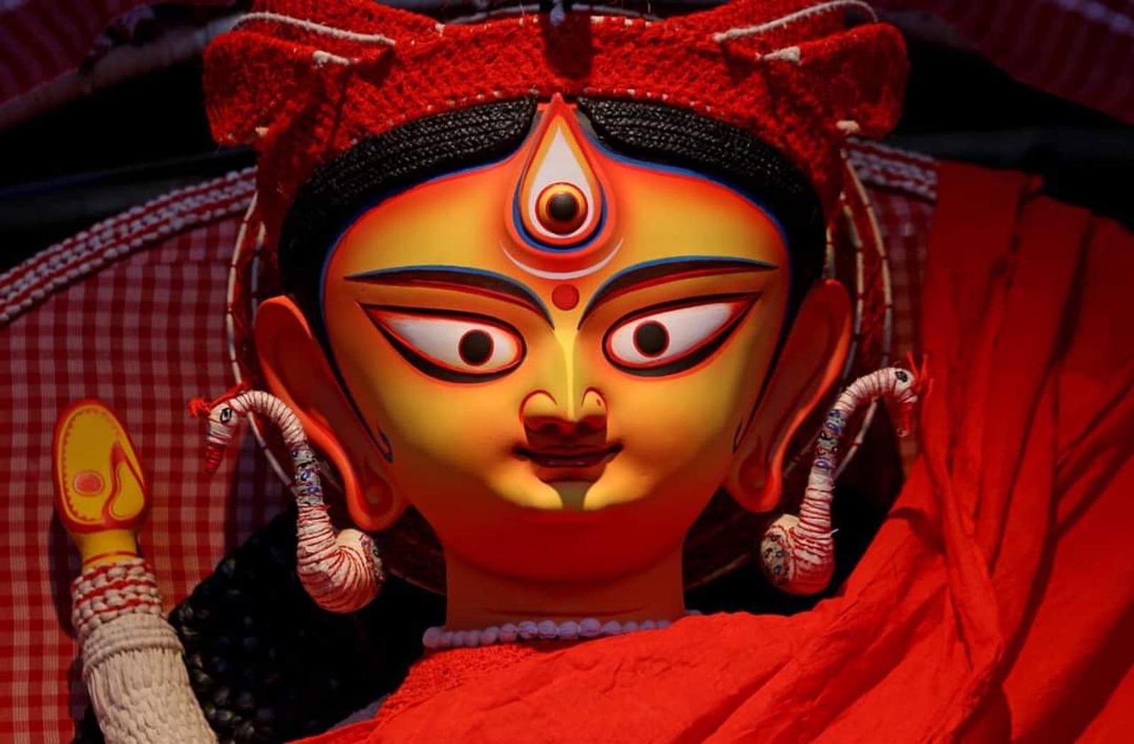 top-10-north-kolkata-durga-puja-pandals-2024-bromboom